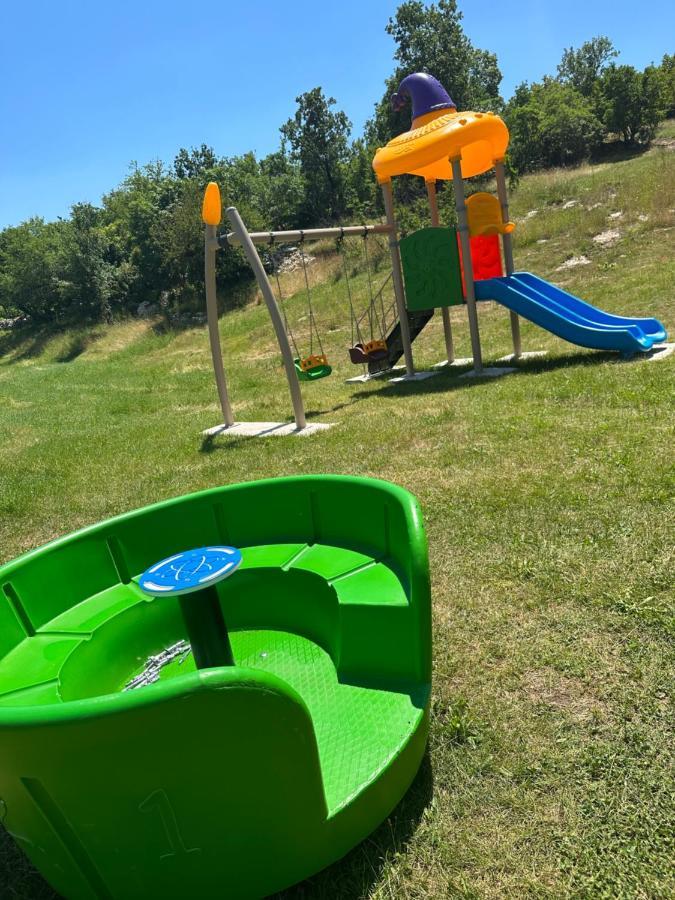 Etno Selo Montegoat Hotel Nikšić Bagian luar foto