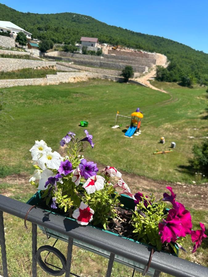 Etno Selo Montegoat Hotel Nikšić Bagian luar foto