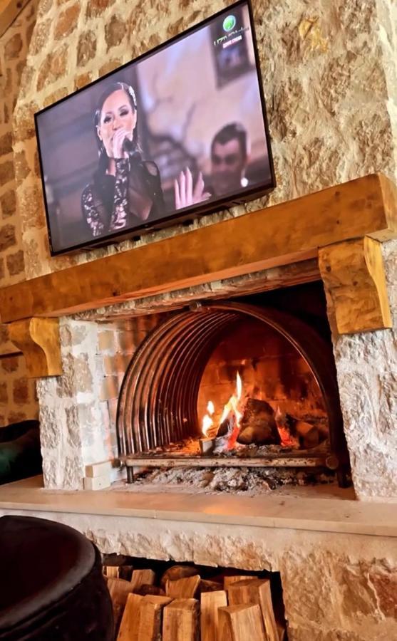 Etno Selo Montegoat Hotel Nikšić Bagian luar foto